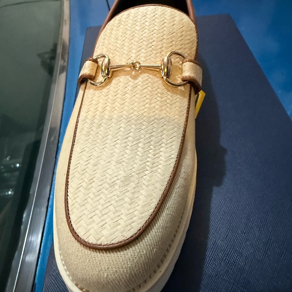 Sophisticated Cream Loafers with Gold Detail